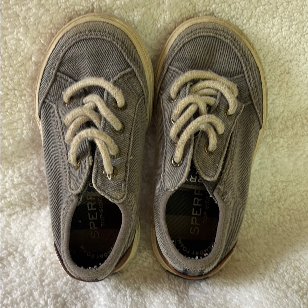 Sperry Gray Canvas Sneakers Classic Low-Top Design